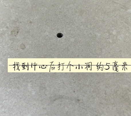海阳瓷砖空鼓维修公司专业解答在瓷砖铺贴过程中，如果砂料搅拌不均匀，将会带来以下问题